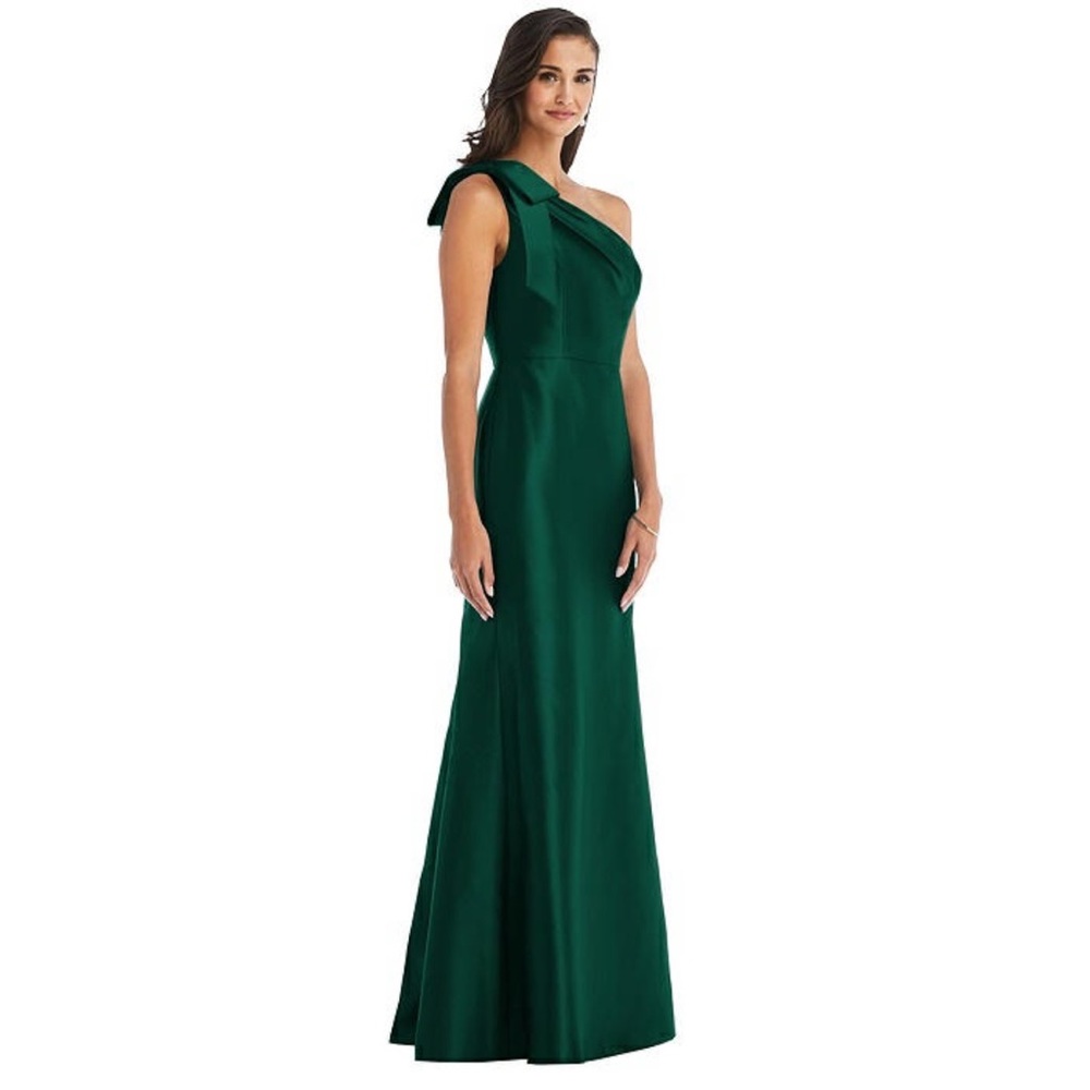 alfred sung hunter green dress | Dresses | Alfred Sung Gown dark gold rhinestone